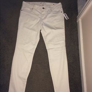 BRAND NEW, Never Worn- White PacSun Skinny Jeans